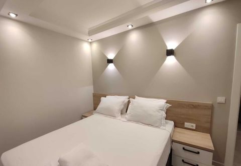 อื่นๆ The Brothers Suite