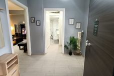 Others Couple's Escape