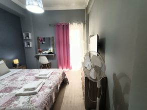 Others 4 Couple's Escape