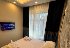 Lain-lain 2 Riverside Hotel