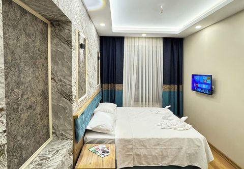 Lain-lain Riverside Hotel