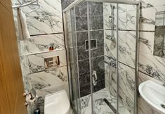 Lain-lain 4 Riverside Hotel