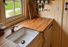 Others 7 Shepherdshut-cotswolds-petfriendly-woodburner