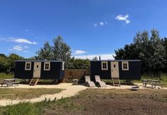 Others 3 Shepherdshut-cotswolds-petfriendly-woodburner