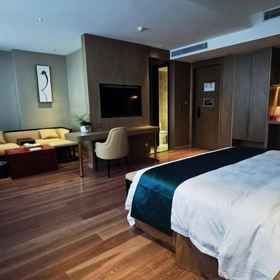 Primary image 1 Peninsula International Hotel, 華僑大学 ホテル