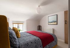 Others 5 4-bed Cottage in the Lizard - Pet Friendly