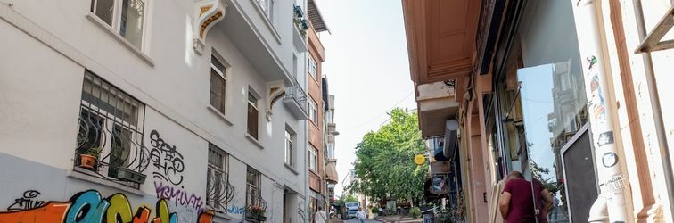 อื่นๆ Koala Suites