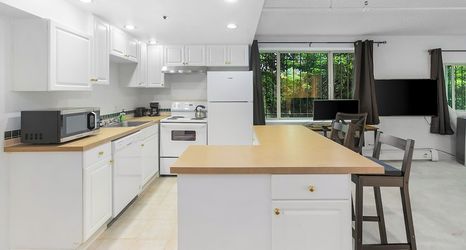 Others 2 Starlit Cozy Studio with Roof Decks