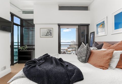 Others Customs Street Apartments by Urban Rest