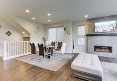 Others 5 Snoqualmie Townhome w/ Balcony & Mountain Views!