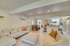 其他 Charming Catskills Getaway: Hike, Bike, Sip & More