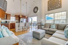 Others Quaint Montauk House w/ Community Amenities!