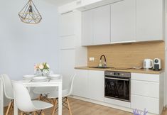 Others 5 Cozy Apartment for 4 by Renters