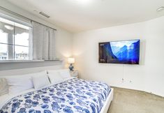 Others 7 Coastal, Canal-front Oxnard Home ~ 1 Mi to Beach!