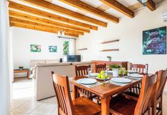 其他 4 Villa Elena