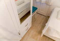 Others 4 Mini Apart Centeral Location