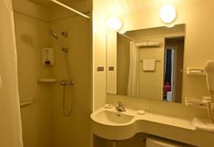 Others 5 Jinjiang Inn (Guiyang Qianlingshan Park Beijing Road Subway Station)