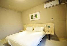 Others 3 Jinjiang Inn (Guiyang Qianlingshan Park Beijing Road Subway Station)