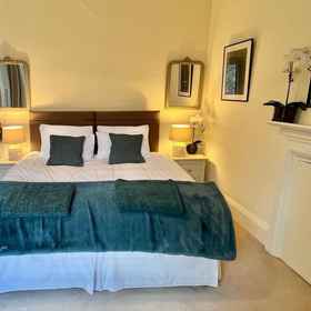 Primary image 1 Parsonage House, Oldbury-upon-Severn Hotels