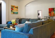 Others 2 Stylish Lake Austin Retreat w/ EV Charger!