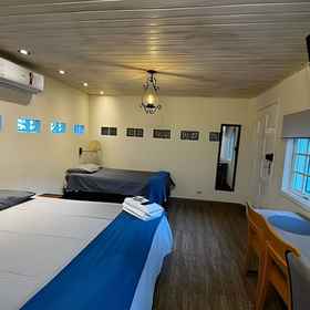 Room 1 Maison France, Khách sạn Chinese View Lookout Point