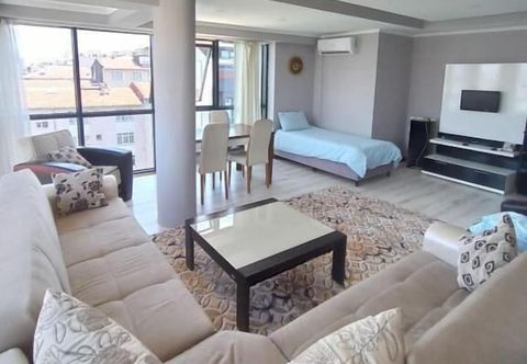 Others Dilaver Apart