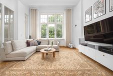 Khác Retro Apartment in Wroclaw by Renters