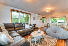 其他 4 Beachfront Anderson Island Escape: Rainier Views!