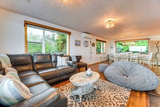 其他 4 Beachfront Anderson Island Escape: Rainier Views!