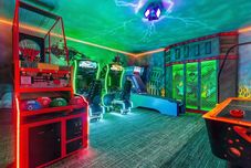 Lainnya Orlando Resort Retreat Theme Park Haven 8 Bedroom Home by Overmoon