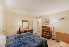 Others 6 82sw - Fireplace - W/d - Kitchen - Sleeps 4 2 Bedroom Condo by RedAwning