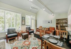 Others 2 82sw - Fireplace - W/d - Kitchen - Sleeps 4 2 Bedroom Condo by RedAwning