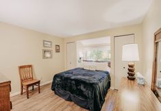 Others 4 82sw - Fireplace - W/d - Kitchen - Sleeps 4 2 Bedroom Condo by RedAwning