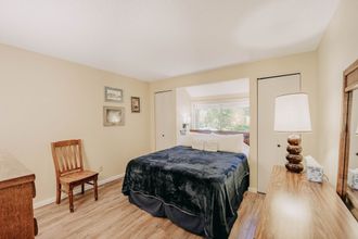 Others 4 82sw - Fireplace - W/d - Kitchen - Sleeps 4 2 Bedroom Condo by RedAwning