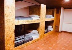 Khác 3 New Stanza Hostel 120