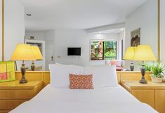 Others 6 Snowcap Escape at Mount Bachelor