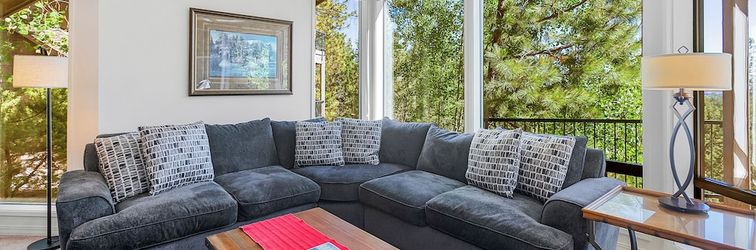 Others Snowcap Escape at Mount Bachelor