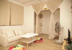 その他 7 Friend's House Arak