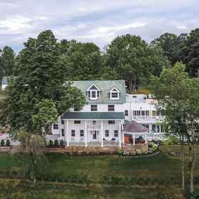 Primary image1Kenoza Hall,贝瑟尔伍兹飯店