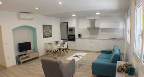 Others 2 Cosconilles Bajo in Roses