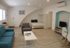 Others 3 Cosconilles Bajo in Roses