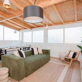 Room1波多市中心安靜住宅 by Liiiving,St. Ignatius Zoo飯店