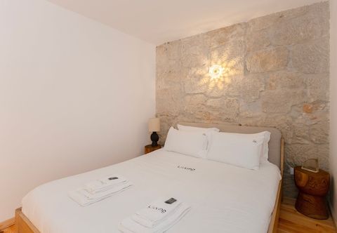 Others Liiiving In Gaia - The Wine Side