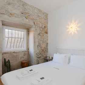 Room1加亞 Liiiving - The Wine Side XII 飯店,St. Ignatius Zoo飯店