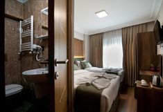 Others 2 Aurora Eco Hotel