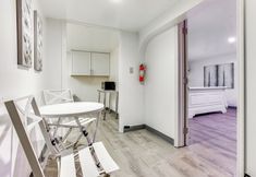 Others 2 Convenient Apt: 2 Mi to Sprain Ridge Park!