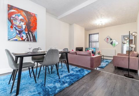 Others Spacious 2 bed House With Free on Street Parking