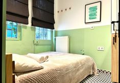 อื่นๆ 3 Adroniki