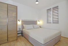 Others 3 Apartments Doris