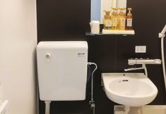 Lain-lain 7 QUEENDOM KARATSU HOTEL